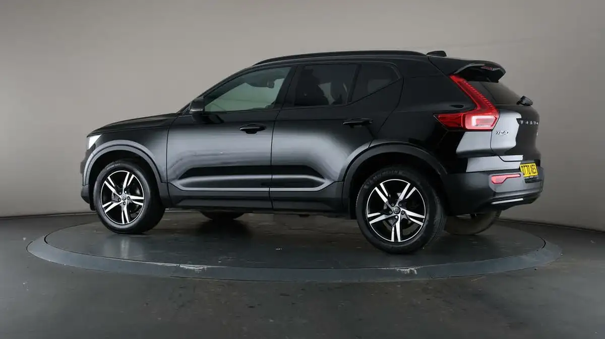 2021-volvo-xc40-15-t3-r-design-163bhp-big-75