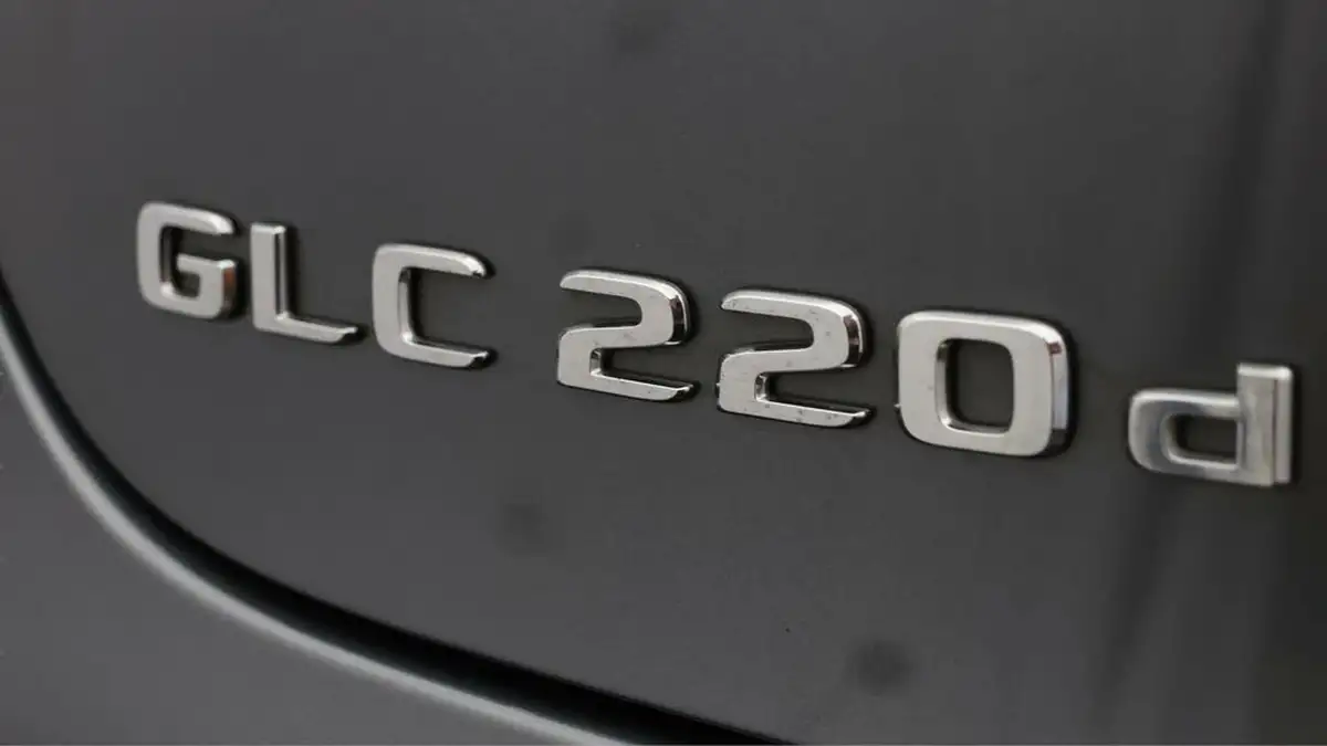 2018-mercedes-benz-glc-class-21d-glc220d-amg-line-ss-coupe-4d-big-20