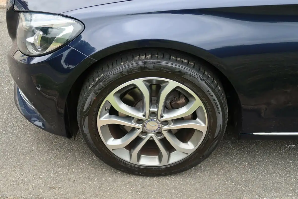 2015-mercedes-benz-c-class-21cdi-c220-sport-ss-saloon-4d-7g-tronic-plus-big-13