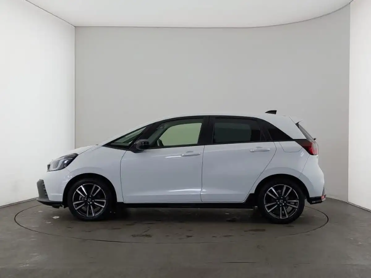 2023-honda-jazz-15-i-mmd-advance-sport-big-3