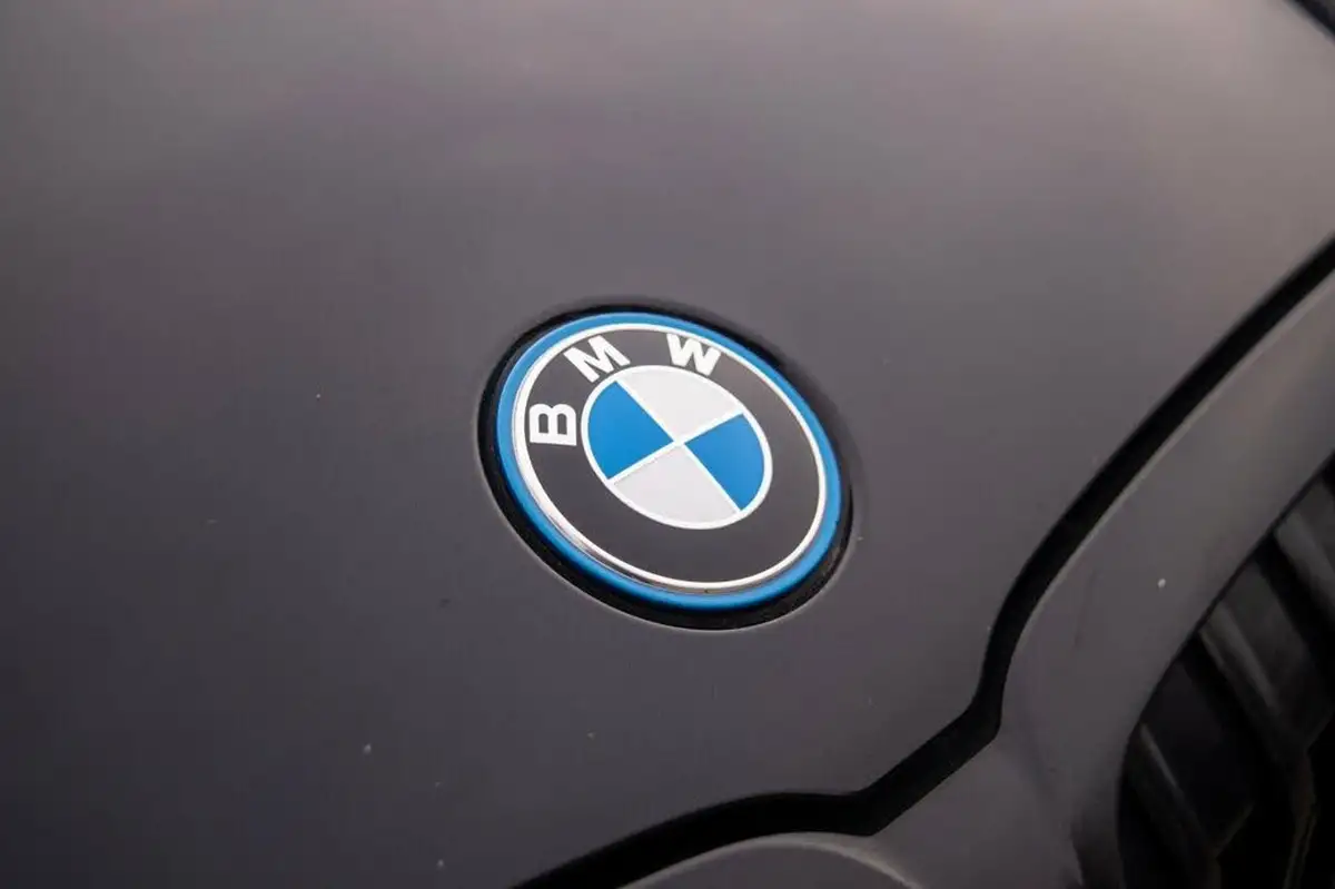 2022-bmw-3-series-20-330e-m-sport-touring-5d-big-31