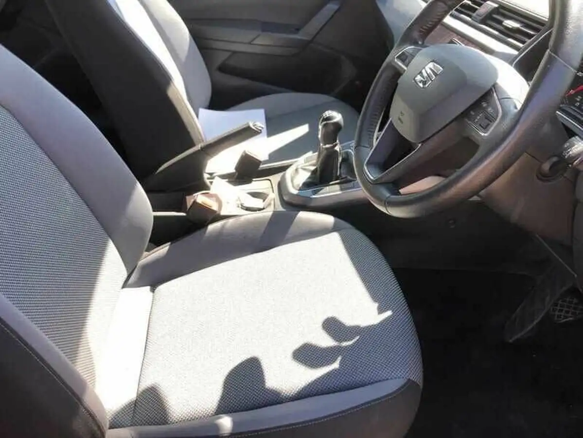 2019-seat-arona-16tdi-se-technology-lux-115ps-ss-big-3