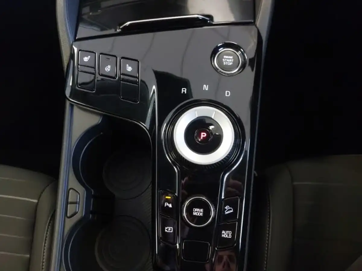 2024-kia-sportage-16-t-gdi-3-207bhp-hev-auto-big-13