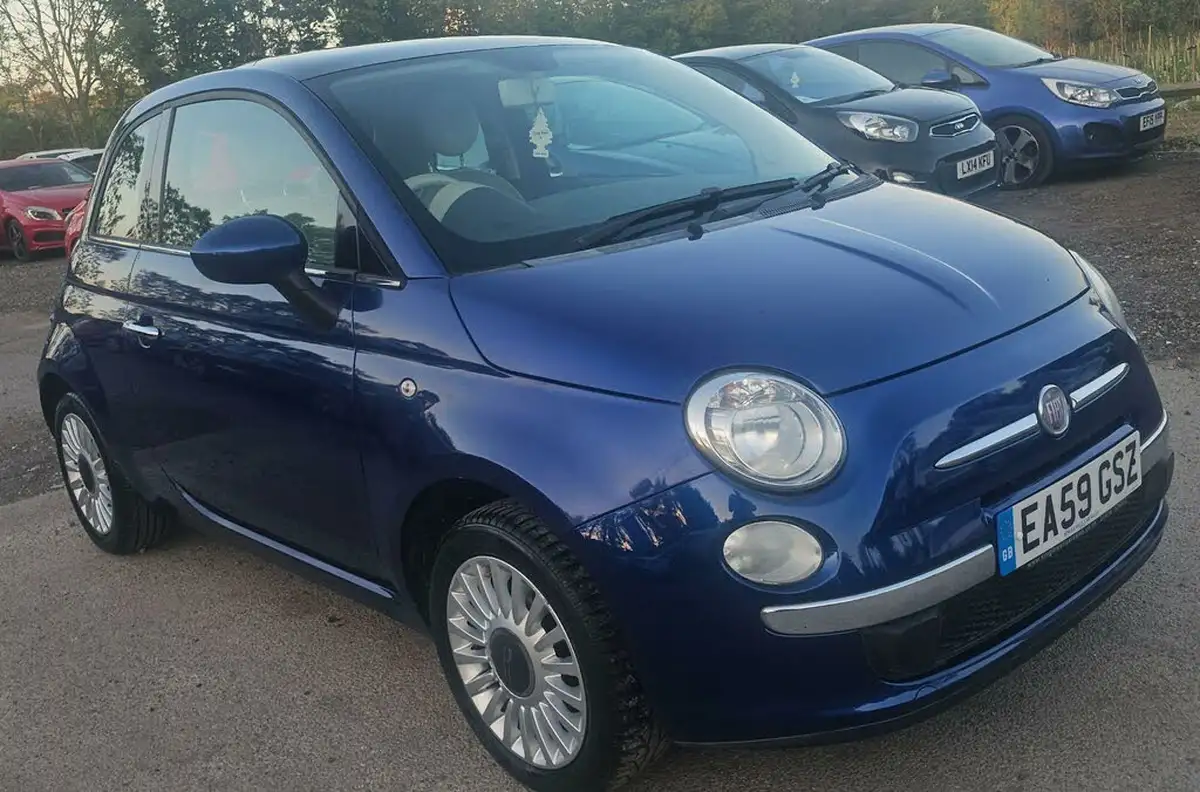2009-fiat-500-12-lounge-big-2