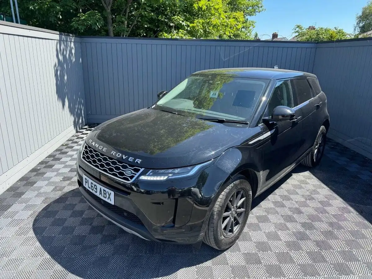2020-land-rover-range-rover-evoque-20-d150-big-0