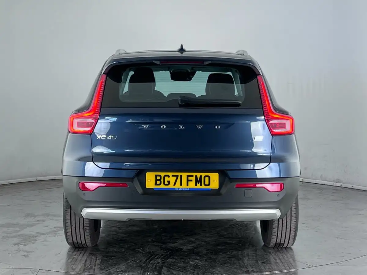 2021-volvo-xc40-15-t5-inscription-pro-258bhp-big-5