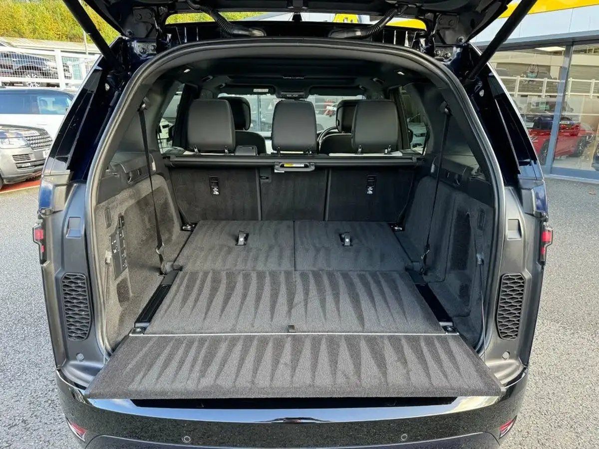 2022-land-rover-discovery-30-d300-r-dynamic-se-big-26
