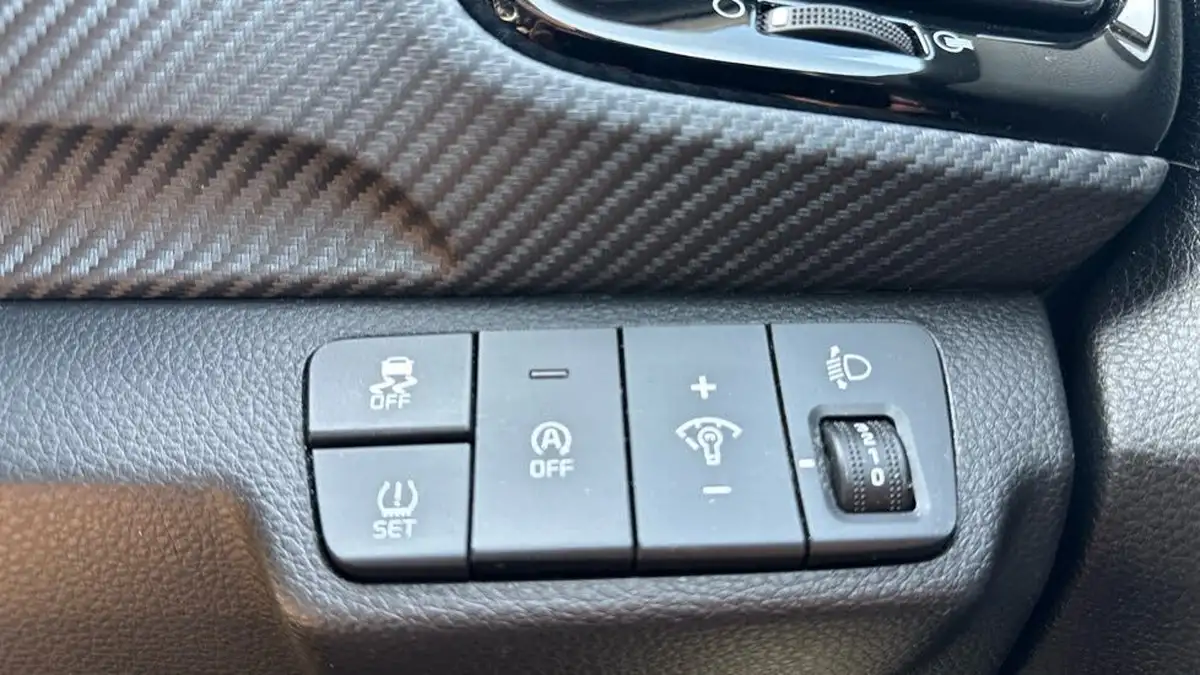 2022-kia-stonic-10-t-gdi-gt-line-118bhp-48v-big-16