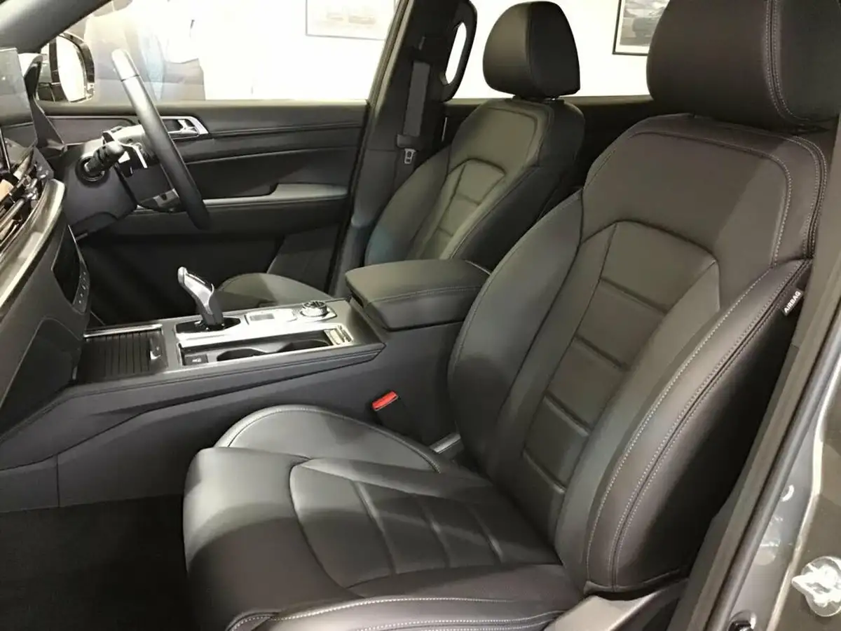 2025-kgm-ssangyong-rexton-22td-k30-big-9