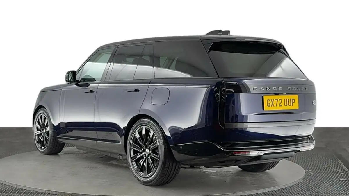 2022-land-rover-range-rover-30-p440e-se-big-5
