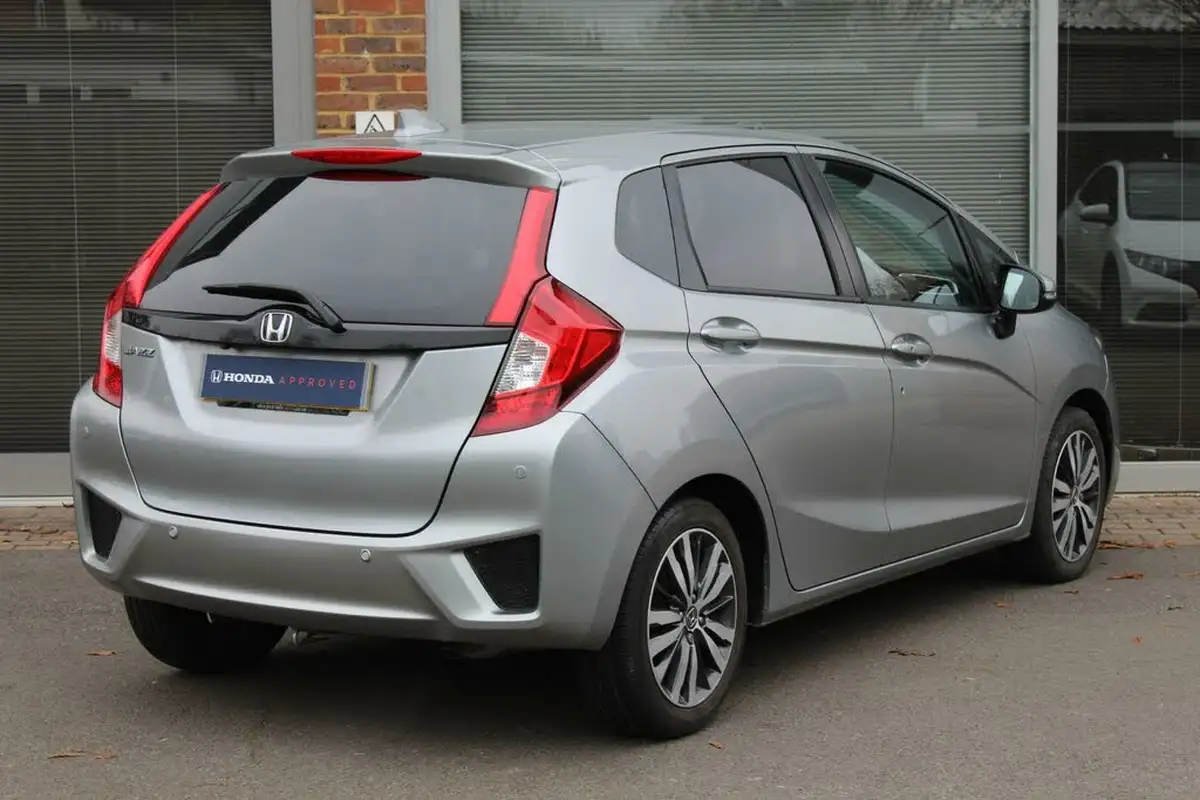 2016-honda-jazz-13-i-vtec-ex-big-11