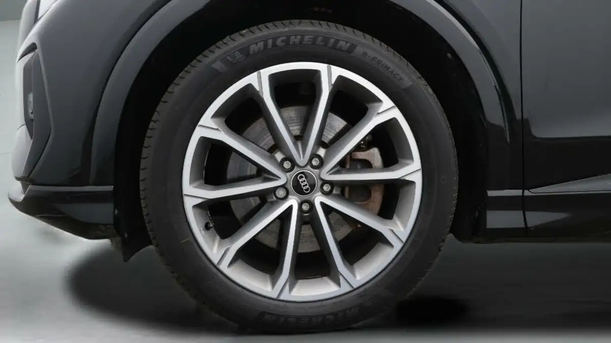2022-audi-q4-e-tron-40e-edition-1-station-wagon-big-18