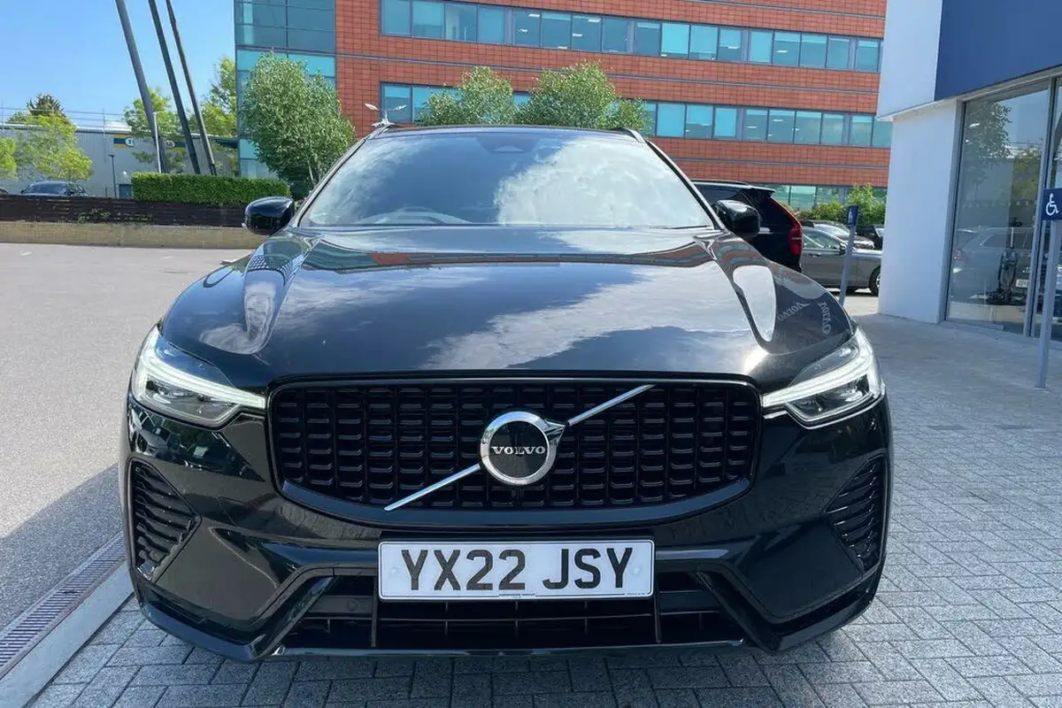 2021-volvo-xc60-20td-b4-r-design-awd-big-11
