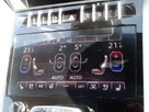 2019-lamborghini-urus-40-no-trim-small-21