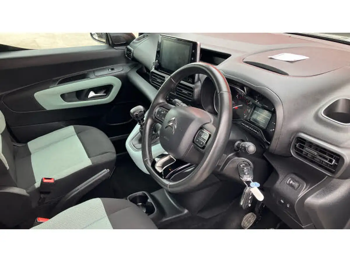 2018-citroen-berlingo-12-puretech-feel-m-size-big-10