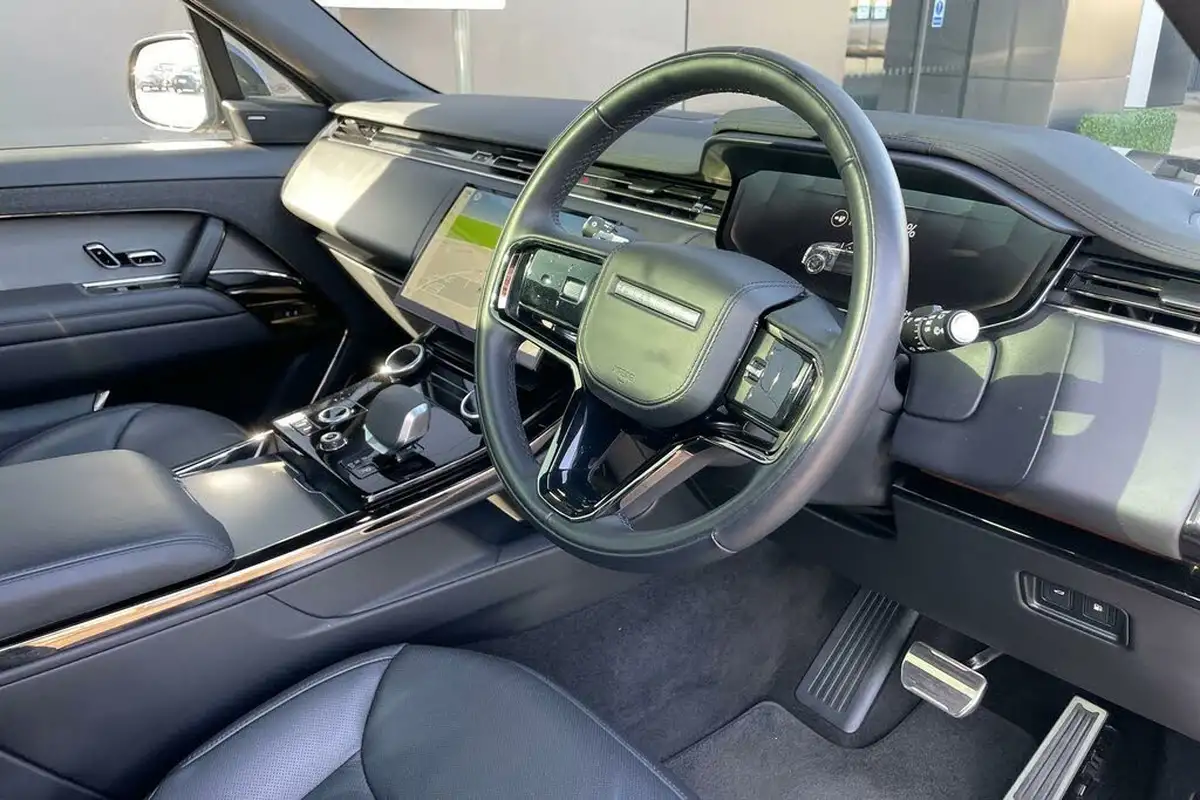 2023-land-rover-range-rover-sport-30-p460e-dynamic-se-big-39