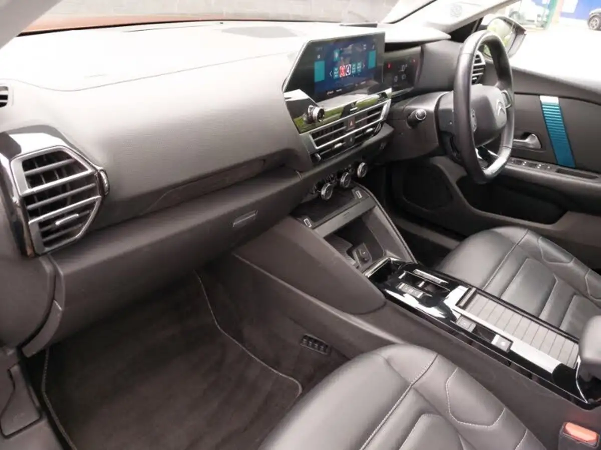 2022-citroen-c4-e-shine-plus-big-4