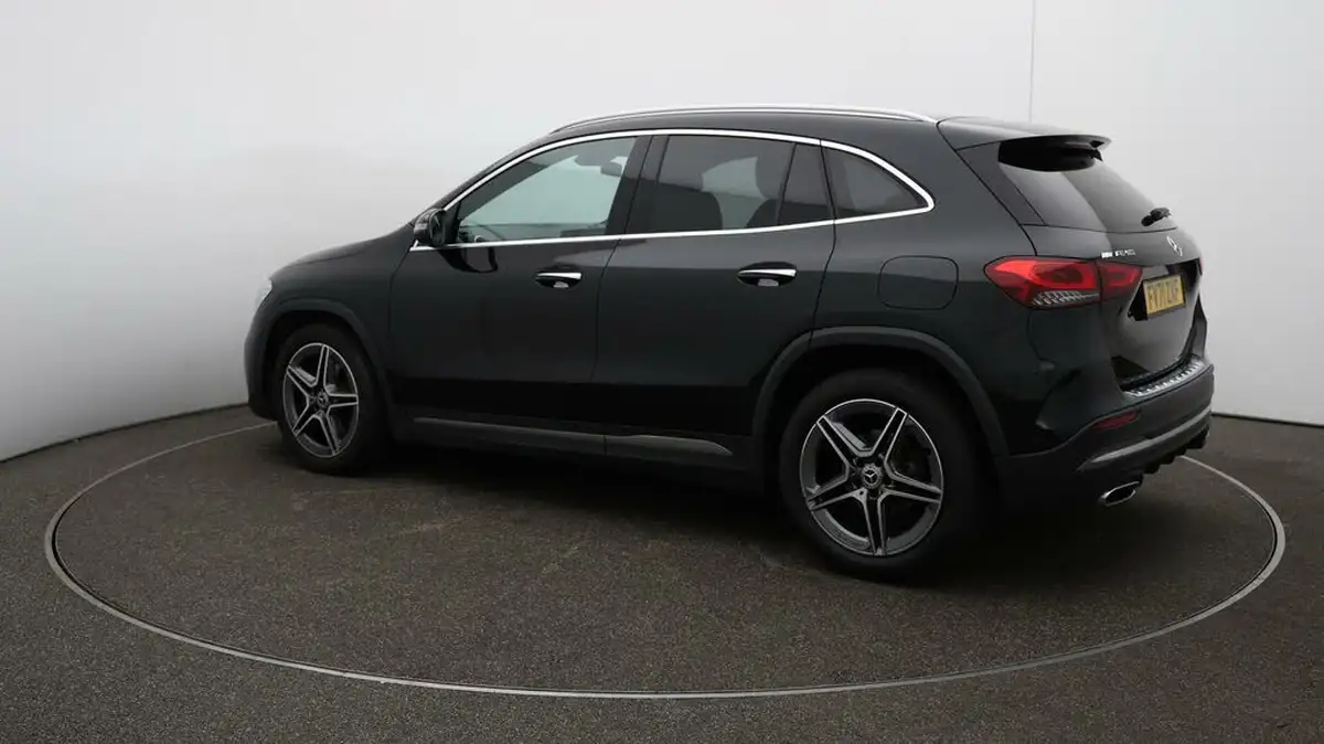 2022-mercedes-benz-gla-class-13-gla-180-amg-line-premium-big-34