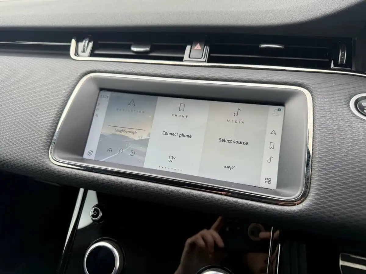 2022-land-rover-range-rover-evoque-20-d200-r-dynamic-s-big-32