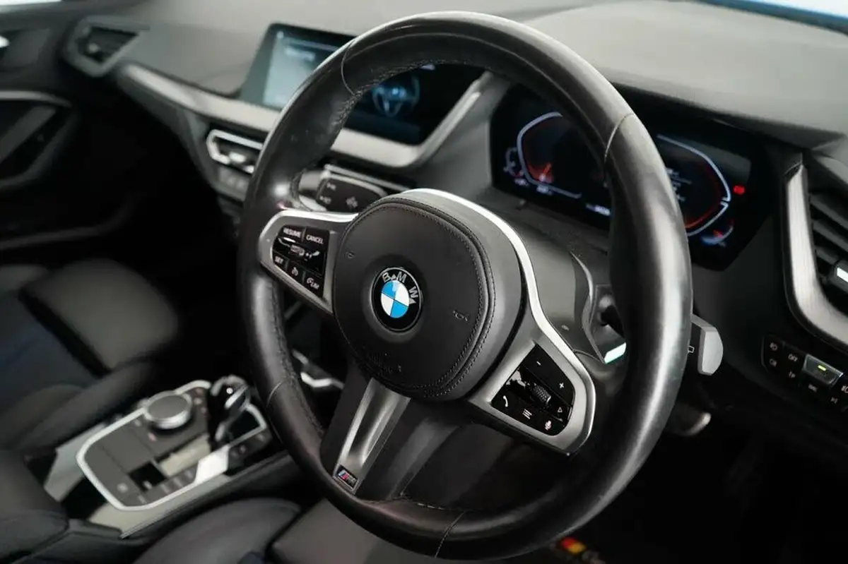 2022-bmw-1-series-15-118i-m-sport-lcp-dct-big-17