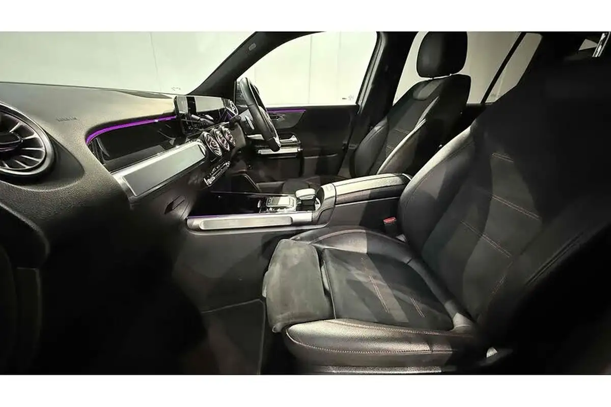 2021-mercedes-benz-glb-class-20d-glb200d-amg-line-premium-4matic-big-43