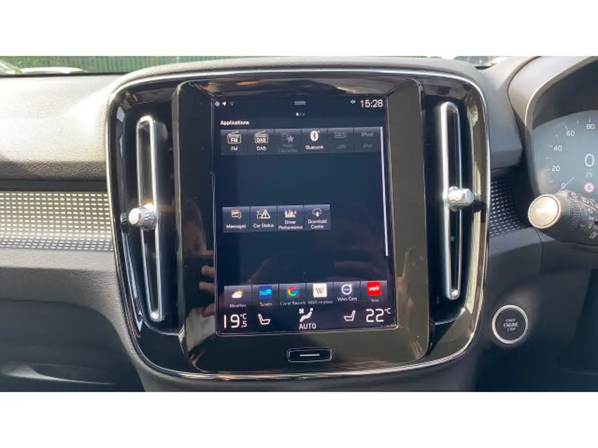2021-volvo-xc40-15-t5-r-design-pro-258bhp-big-26