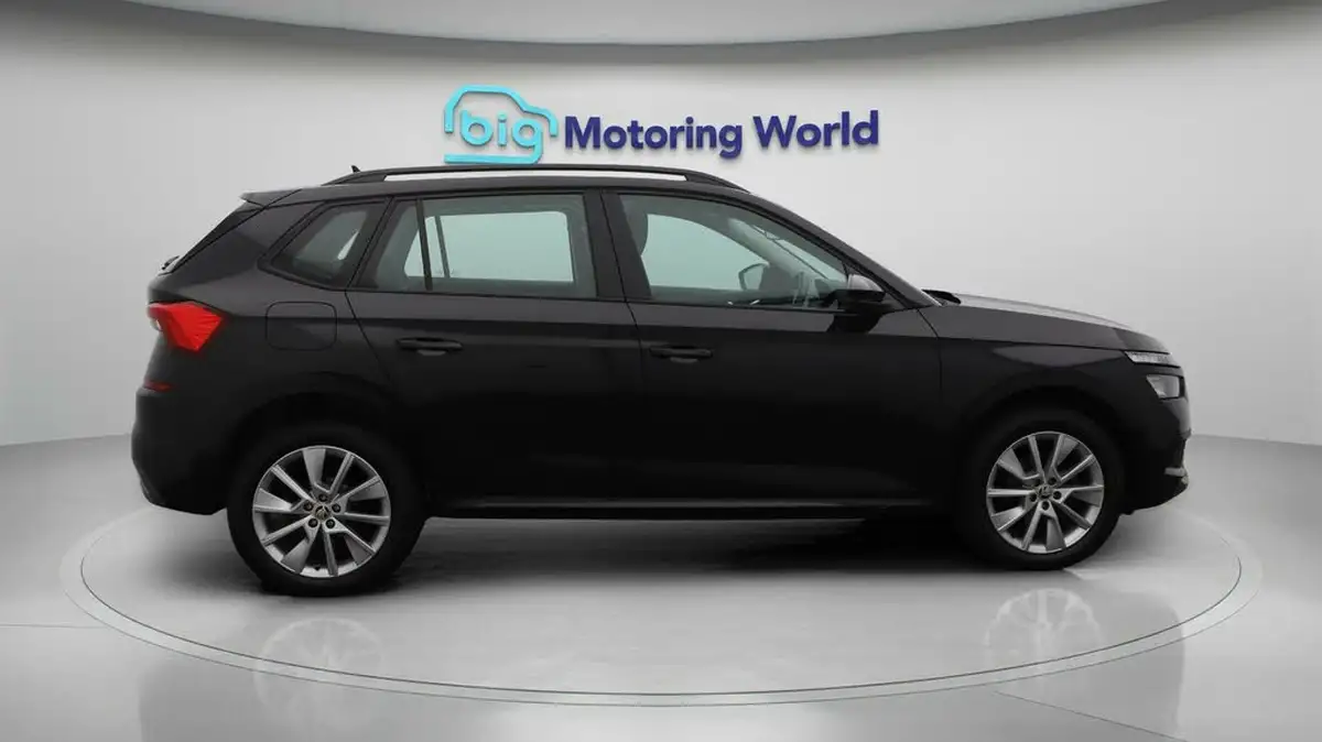 2020-skoda-kamiq-10-tsi-se-95ps-big-8