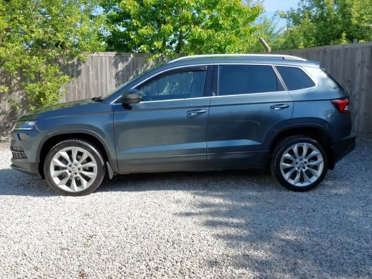 2018-skoda-karoq-15-tsi-edition-ss-big-3