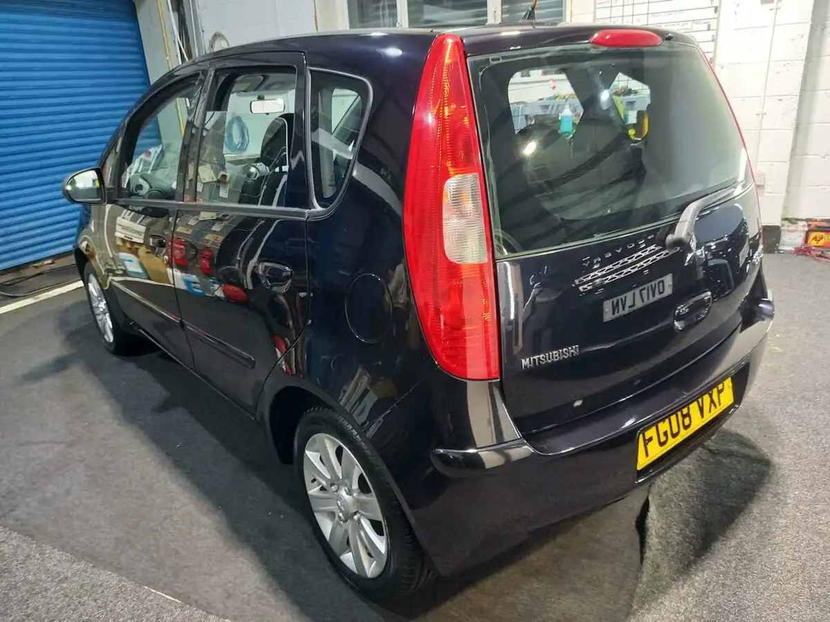 2008-mitsubishi-colt-15td-cz2-amt-big-9
