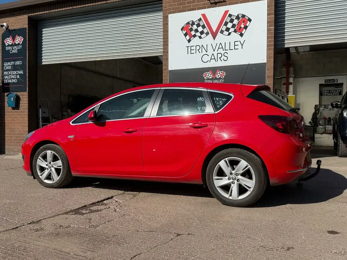 2015-vauxhall-astra-16-sri-115ps-hatchback-auto-big-22