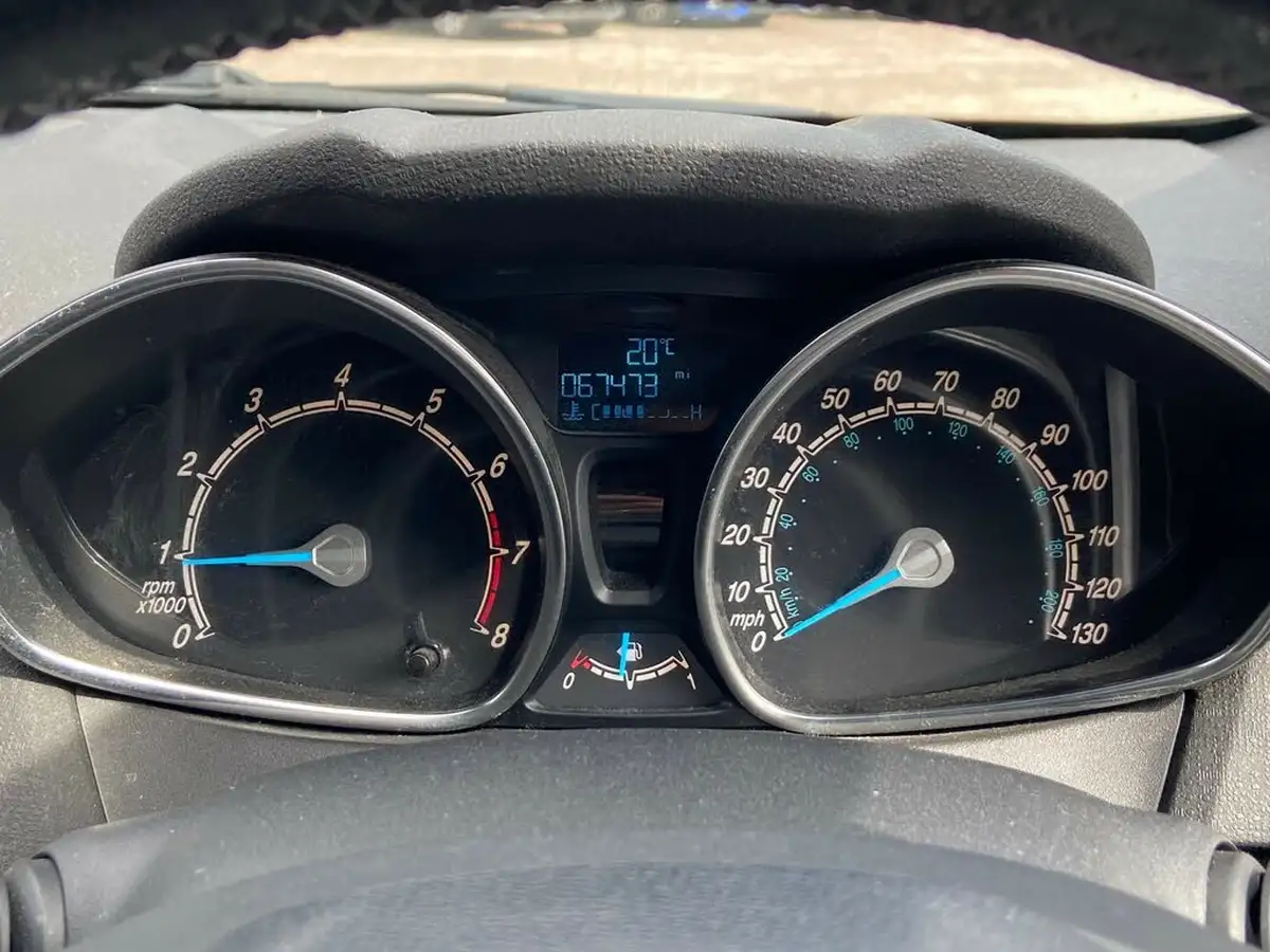 2016-ford-fiesta-10t-st-line-140ps-3d-big-18