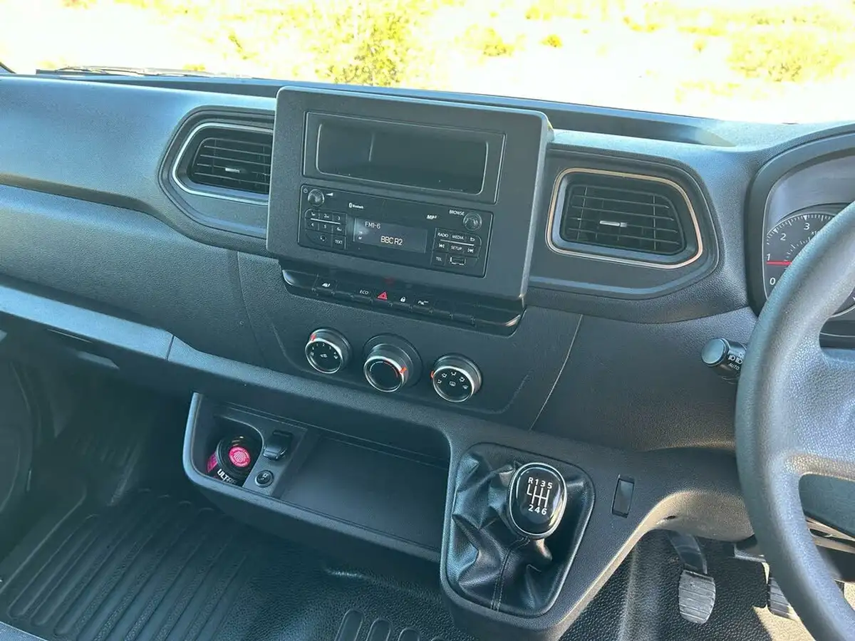 2021-vauxhall-movano-23cdti-l3h2-f3500-135pseu6dt-e-panel-van-big-19