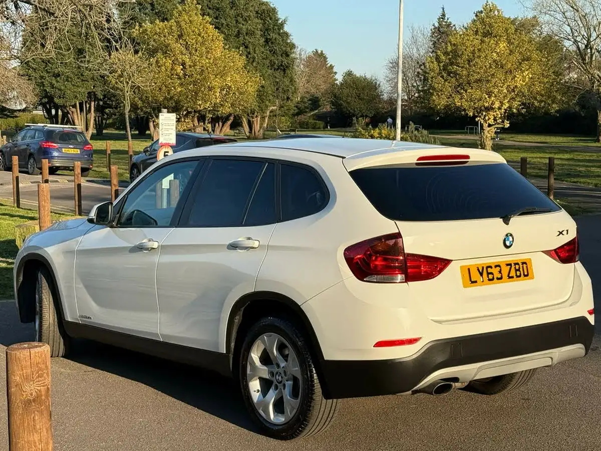 2013-bmw-x1-big-20