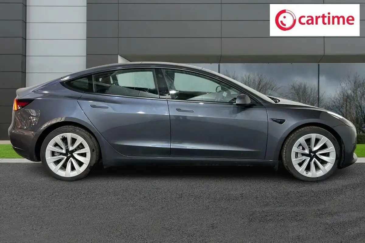 2021-tesla-model-3-e-standard-plus-big-1