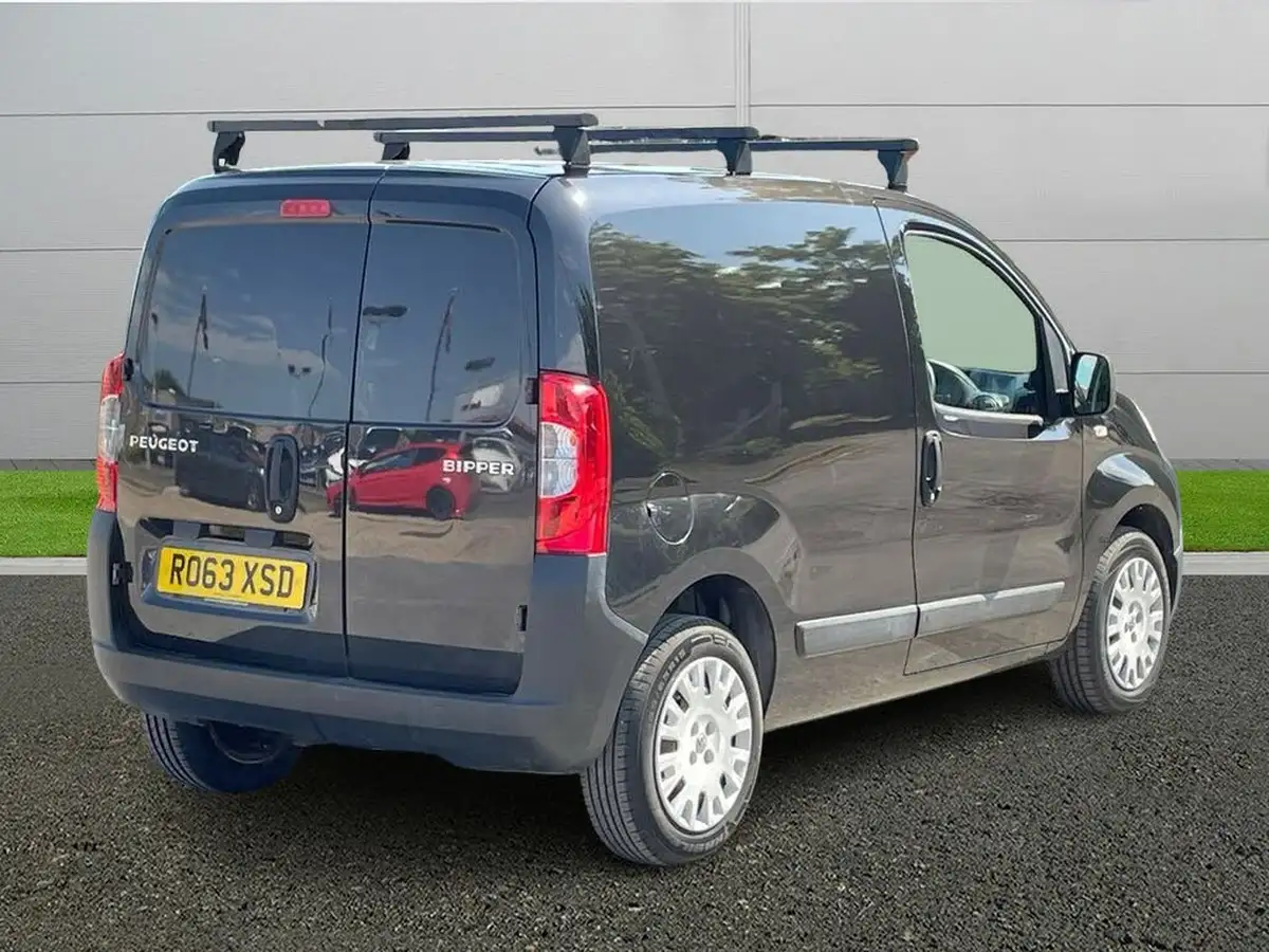 2013-peugeot-bipper-13td-se-panel-big-6