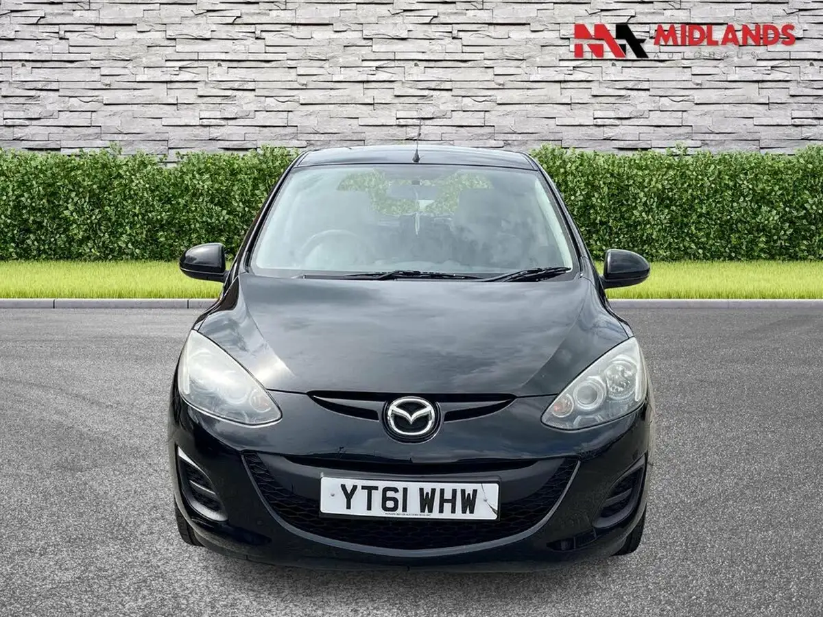 2011-mazda-mazda2-13-tamura-5d-big-4