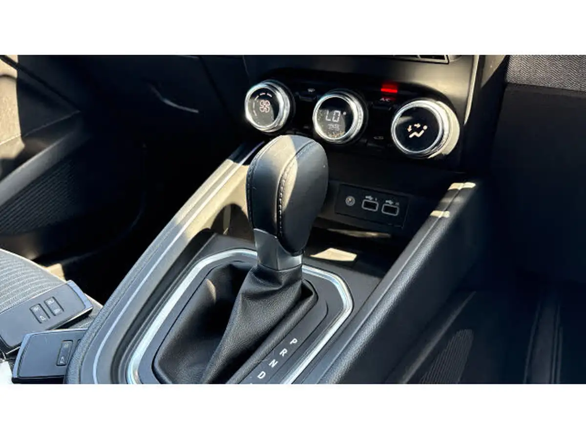 2024-renault-clio-16-techno-big-12
