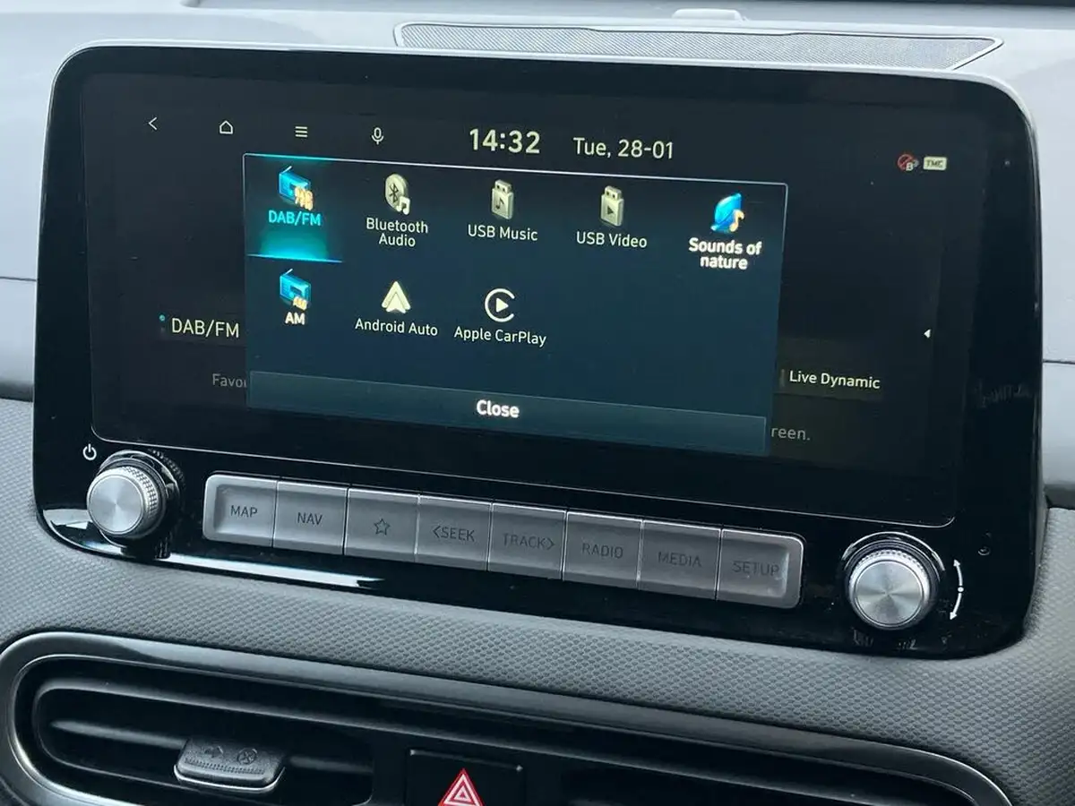 2023-hyundai-kona-e-premium-136ps-39kwh-big-37