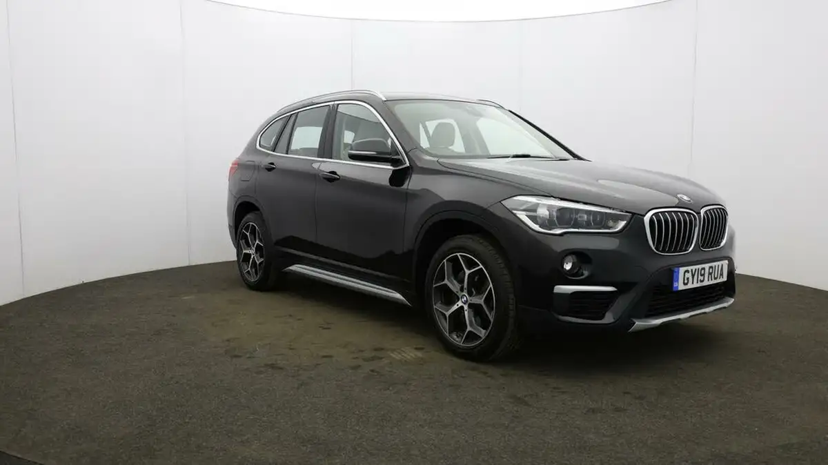 2019-bmw-x1-20-sdrive-20i-xline-sdrive-20i-big-45