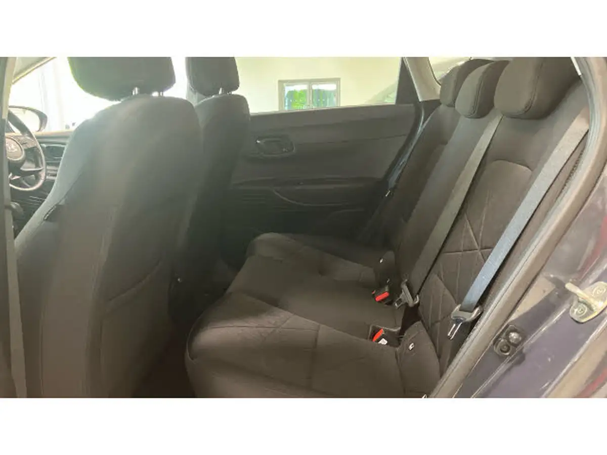2022-hyundai-bayon-10-t-gdi-premium-100ps-dct-big-15