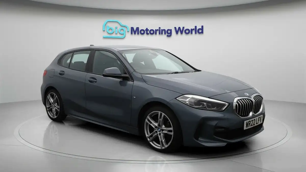 2022-bmw-1-series-15-118i-m-sport-lcp-big-1