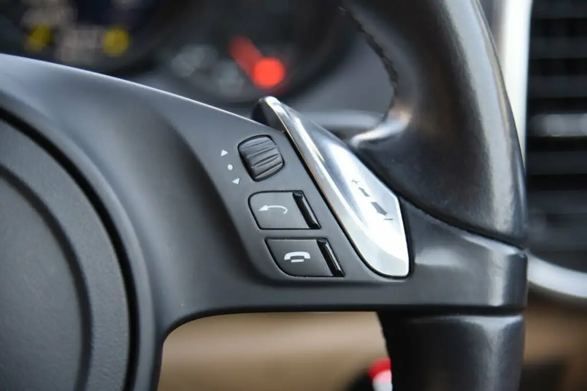 2014-porsche-cayenne-30td-platinum-edition-big-38