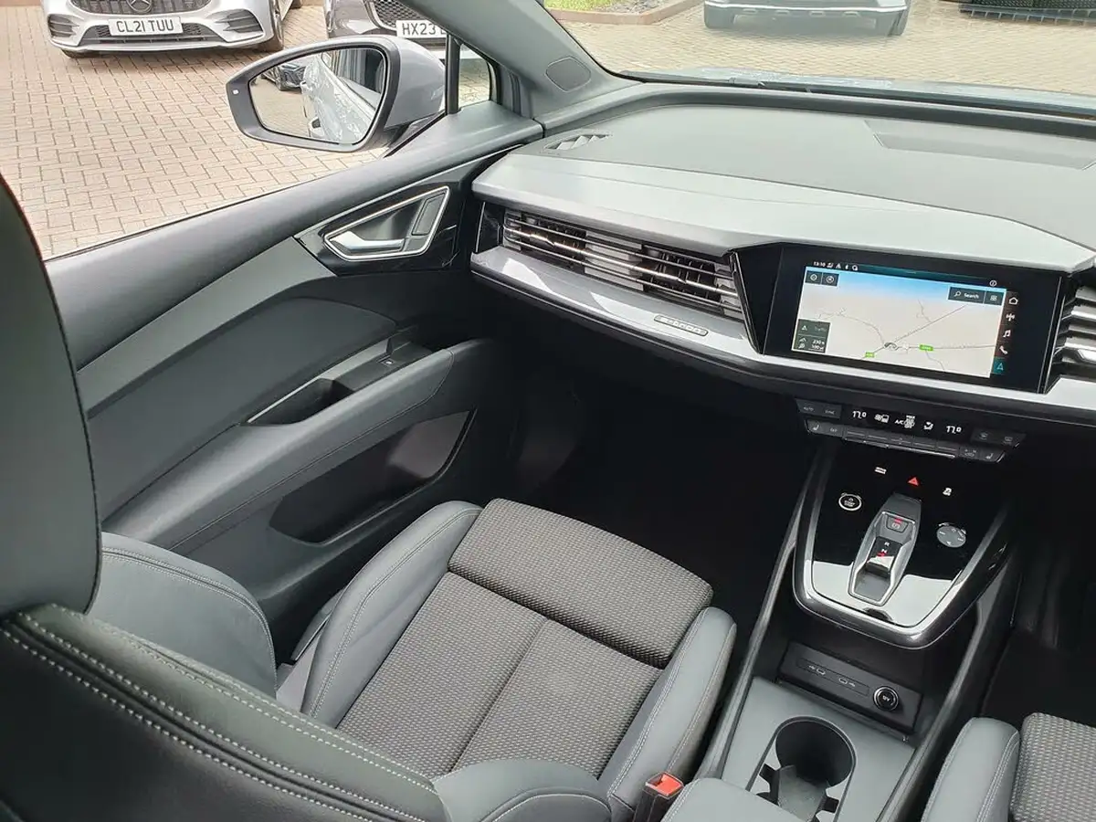 2021-audi-q4-e-tron-40e-s-line-station-wagon-big-34