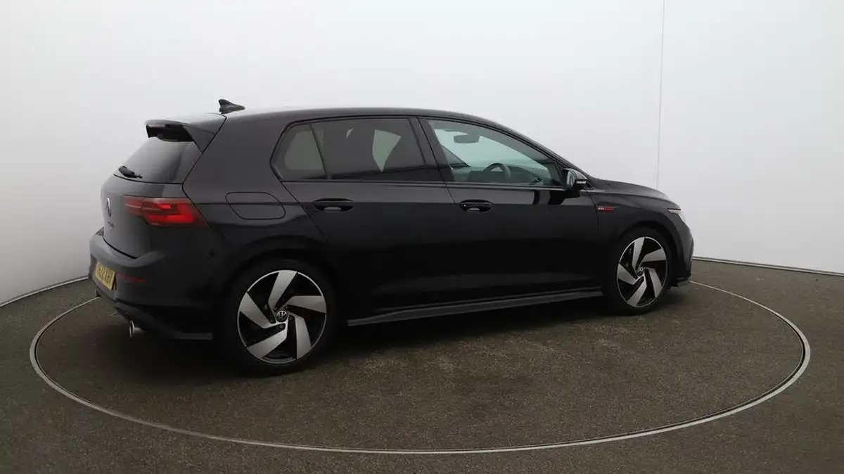 2022-volkswagen-golf-20-tsi-gti-dsg-big-54