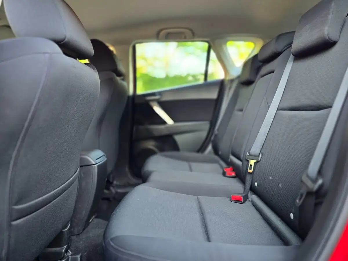 2011-mazda-mazda3-16-takuya-103bhp-big-10