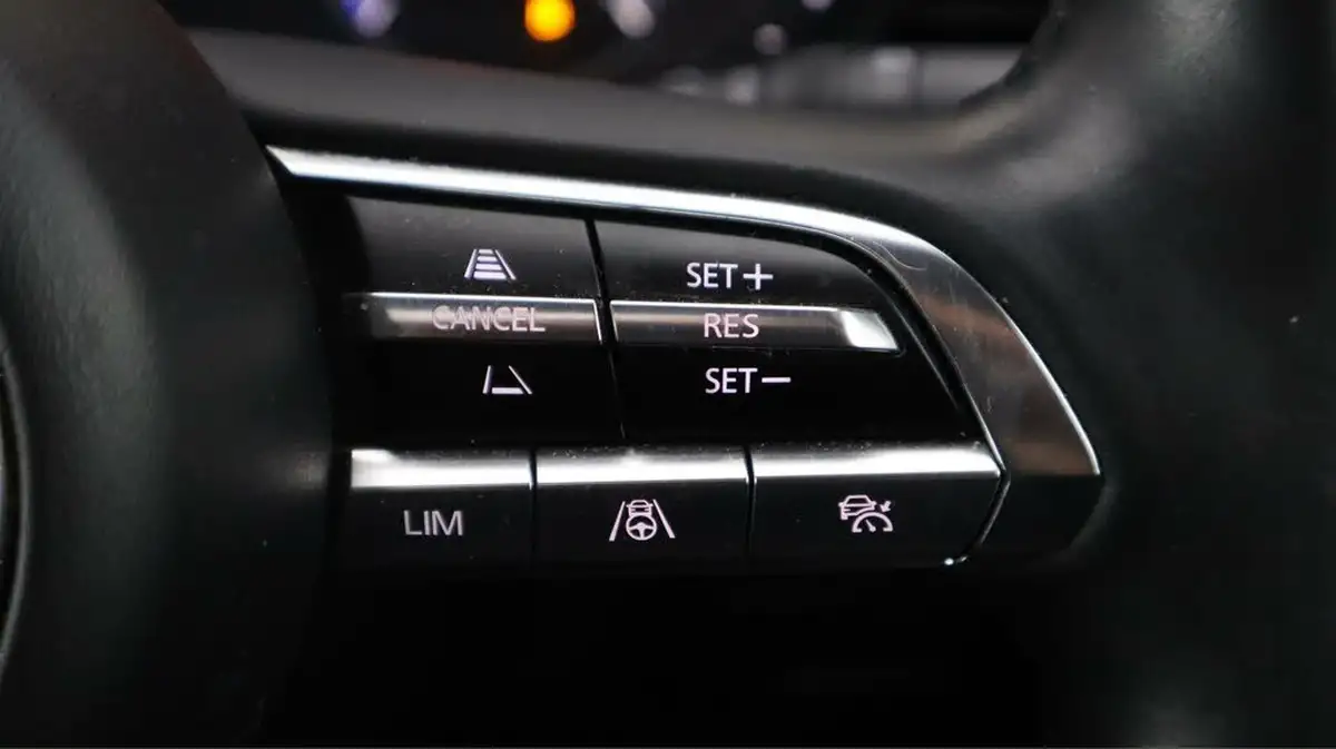2021-mazda-mazda3-20-gt-sport-tech-186ps-hatchback-5d-auto-big-23