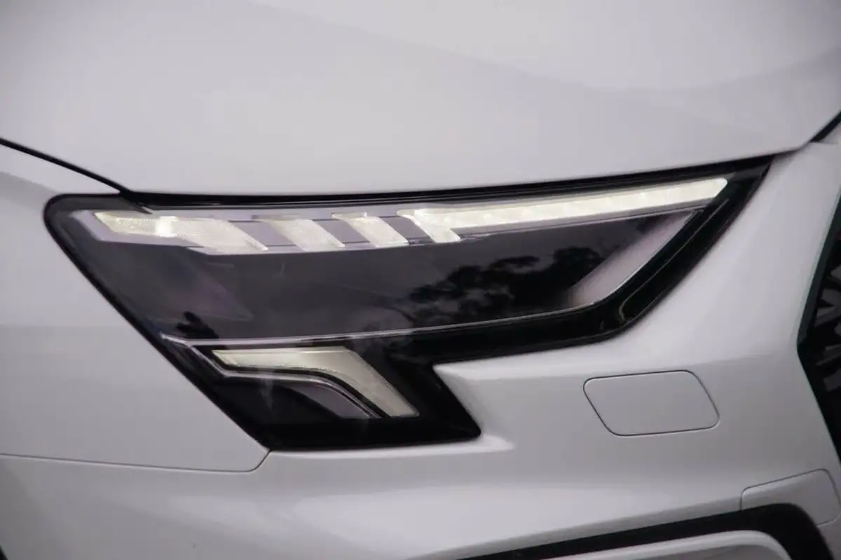 2021-audi-a3-10-30-tfsi-s-line-saloon-4d-big-35