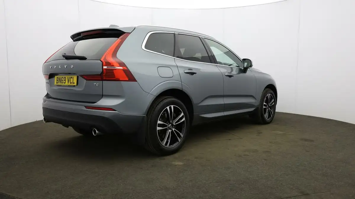 2019-volvo-xc60-20-t4-edition-big-59