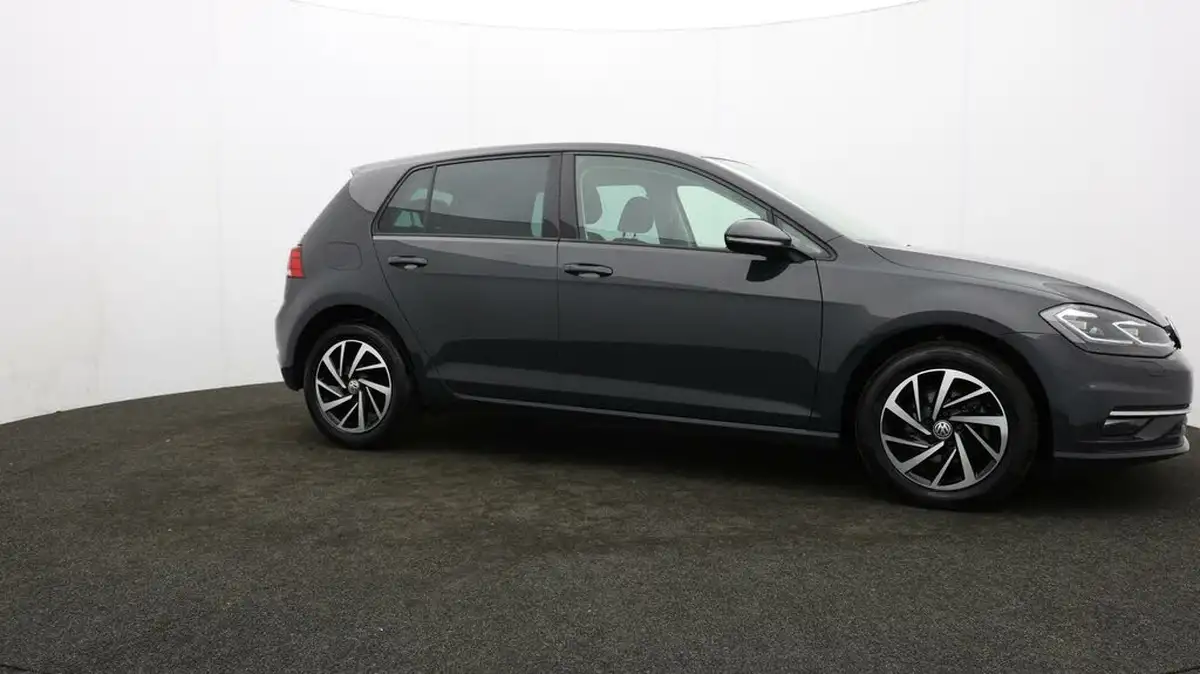 2019-volkswagen-golf-16tdi-match-edition-hatchback-big-42
