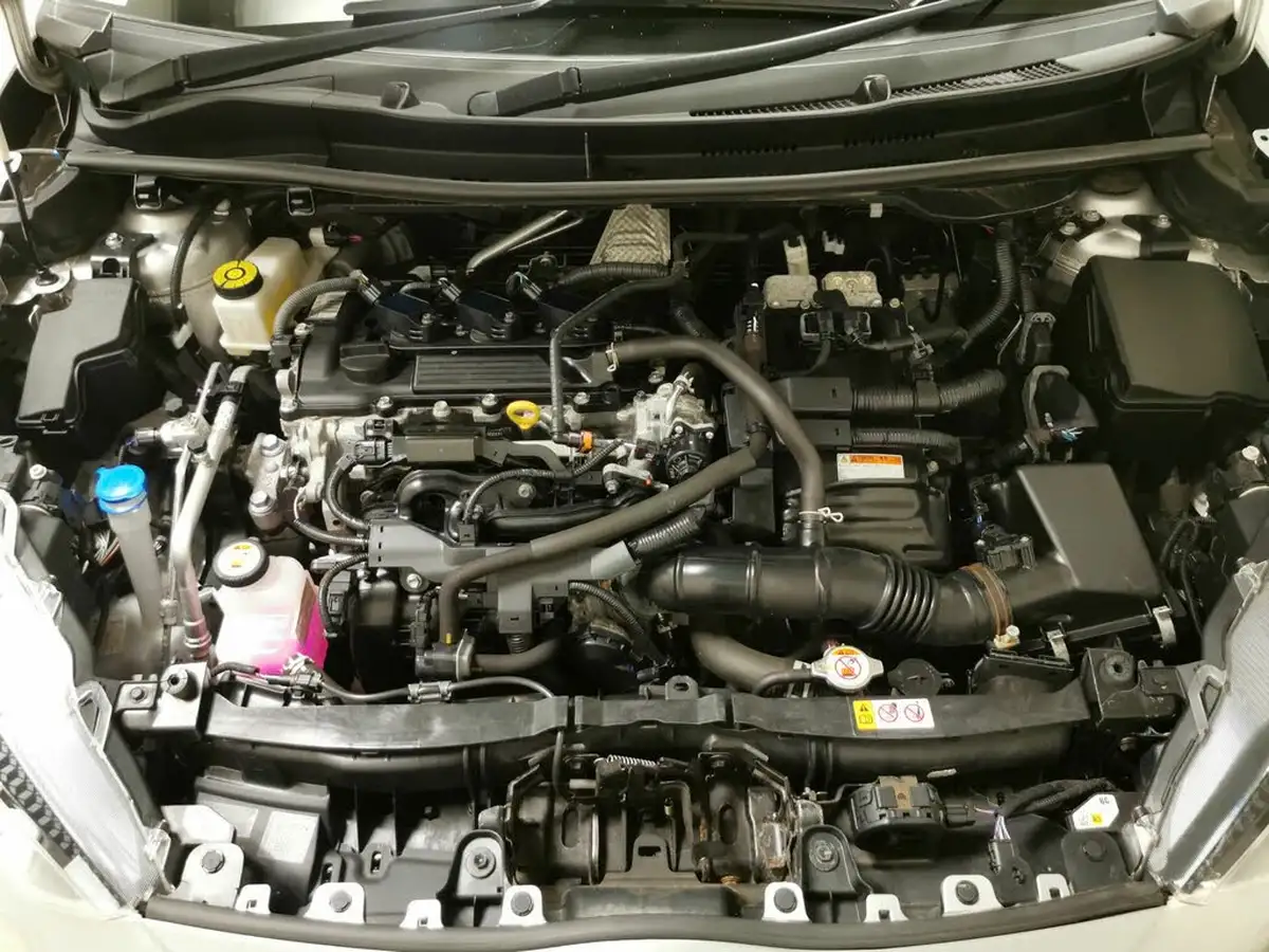 2021-toyota-yaris-15-vvt-i-icon-114bhp-hybrid-1490cc-e-cvt-big-37